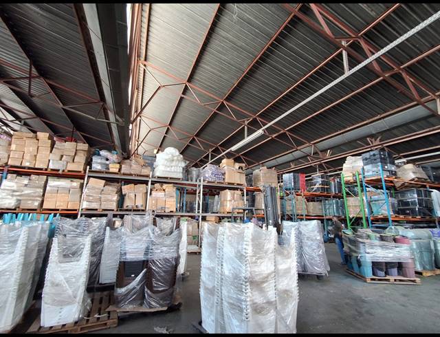 2,882M² WAREHOUSE TO LET IN HERIOTDALE